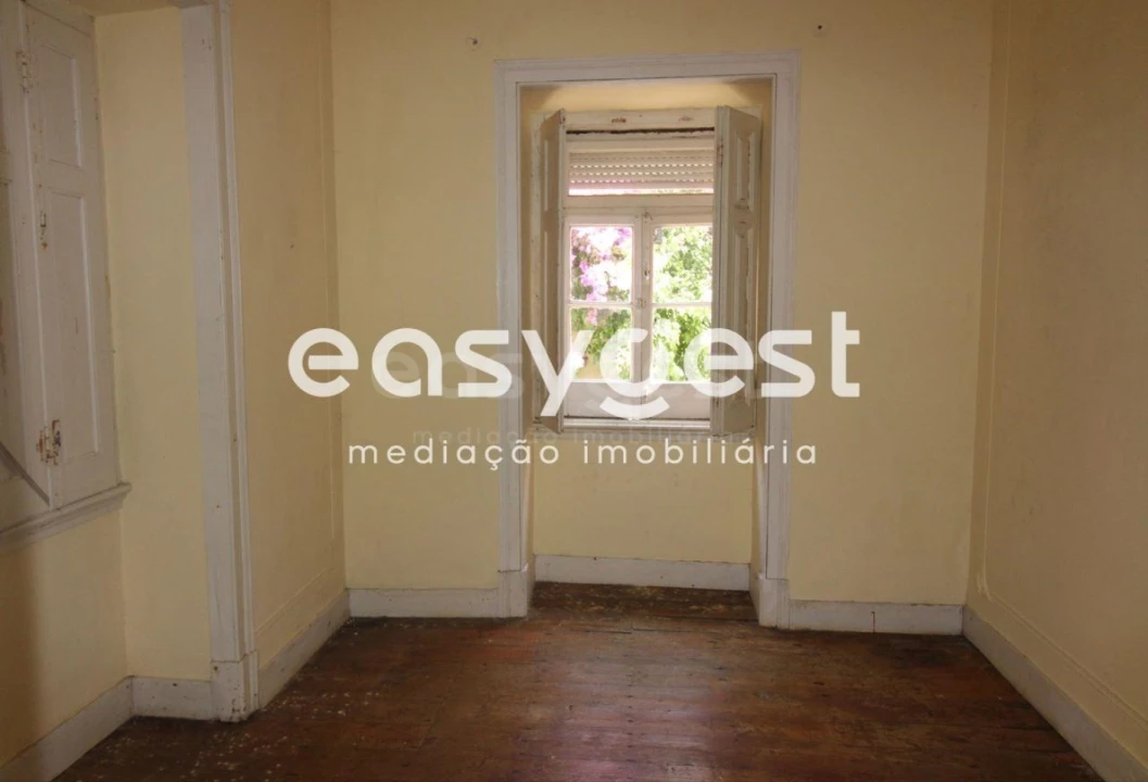 Moradia T8 para Venda em Santa Maria e São Miguel, São Martinho, São Pedro Penaferrim Foto 11