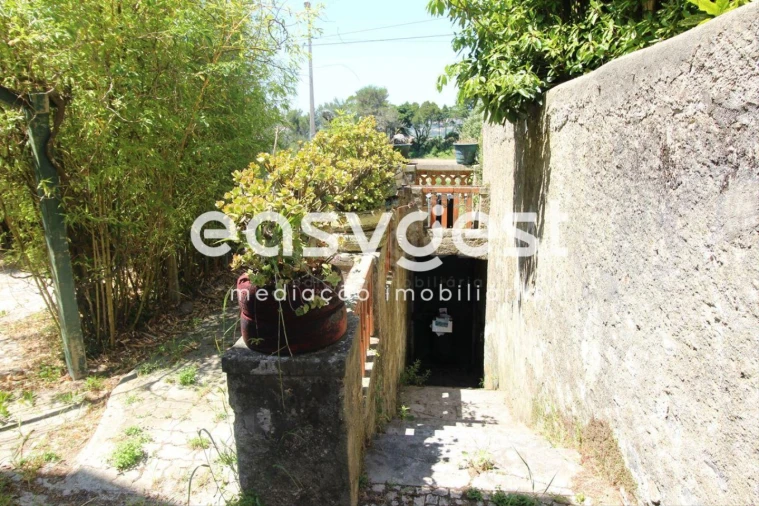 Moradia T8 para Venda em Santa Maria e São Miguel, São Martinho, São Pedro Penaferrim Foto 4