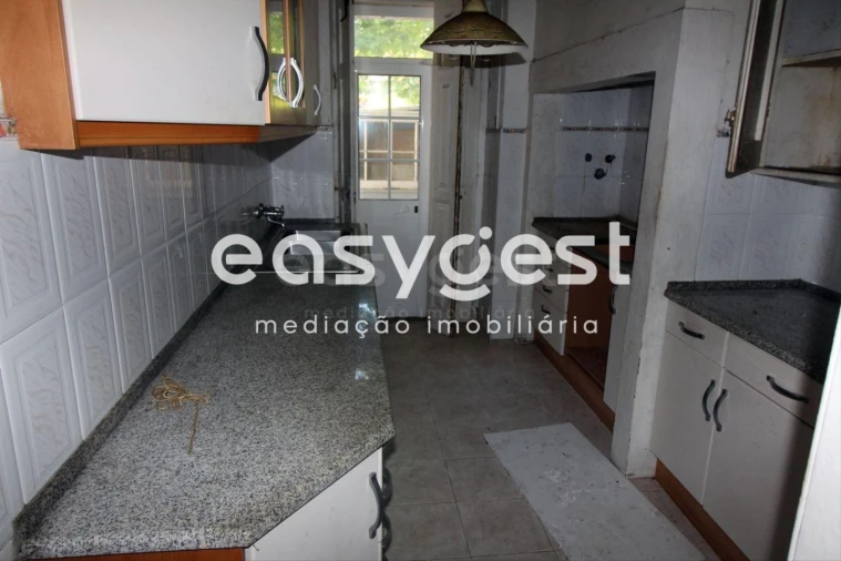 Moradia T8 para Venda em Santa Maria e São Miguel, São Martinho, São Pedro Penaferrim Foto 17