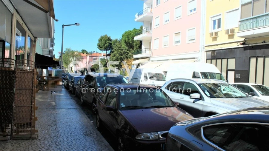 Loja para Venda em Alvalade Foto 10