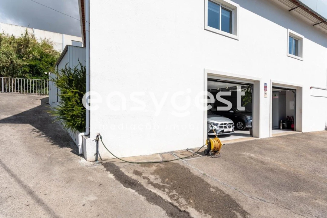 Prédio para Venda em Alverca do Ribatejo e Sobralinho Foto 11