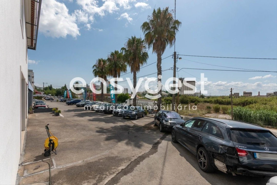 Prédio para Venda em Alverca do Ribatejo e Sobralinho Foto 12