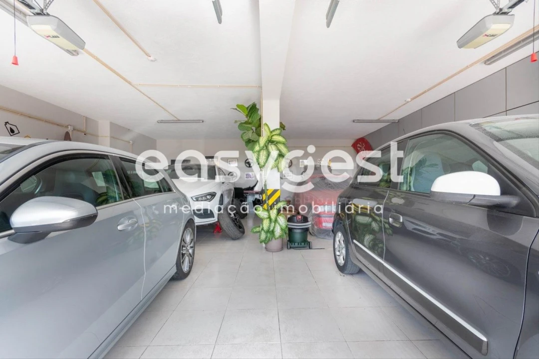 Prédio para Venda em Alverca do Ribatejo e Sobralinho Foto 25