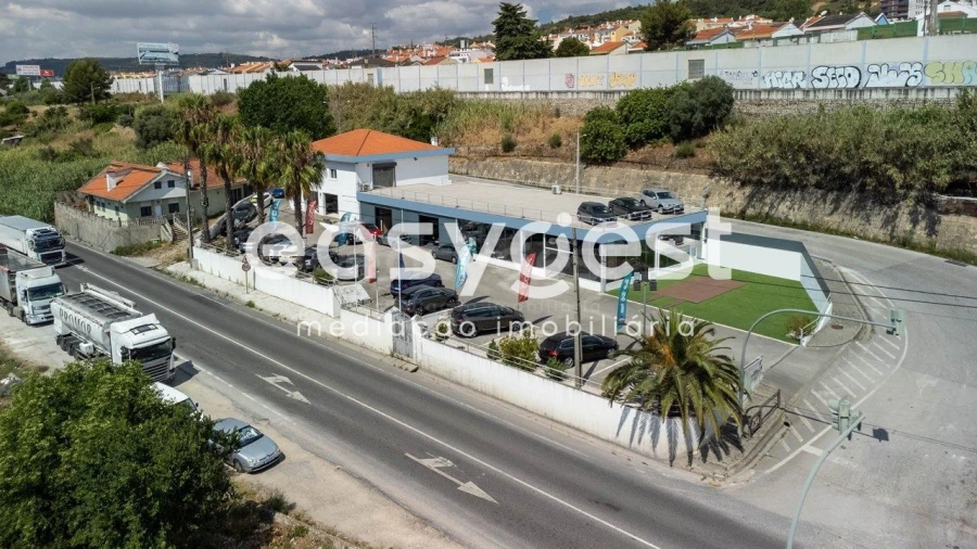 Prédio para Venda em Alverca do Ribatejo e Sobralinho Foto 2