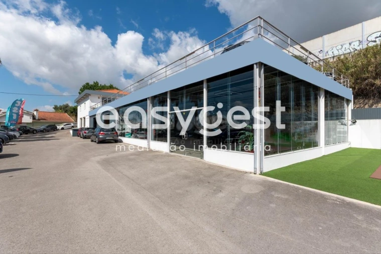 Prédio para Venda em Alverca do Ribatejo e Sobralinho Foto 7