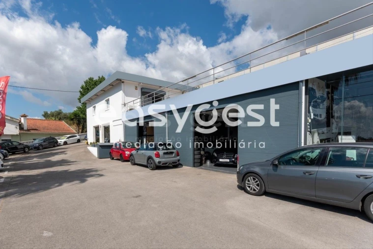 Prédio para Venda em Alverca do Ribatejo e Sobralinho Foto 8