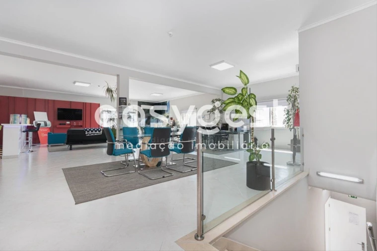 Prédio para Venda em Alverca do Ribatejo e Sobralinho Foto 35