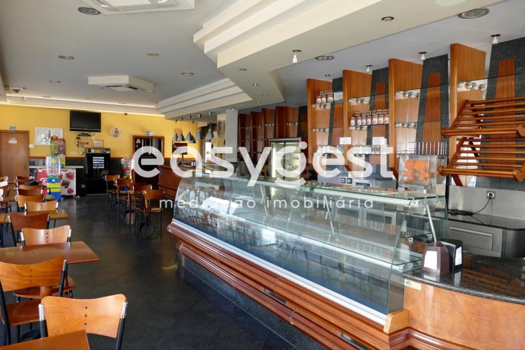 Negócio para Venda em Sines Foto 1