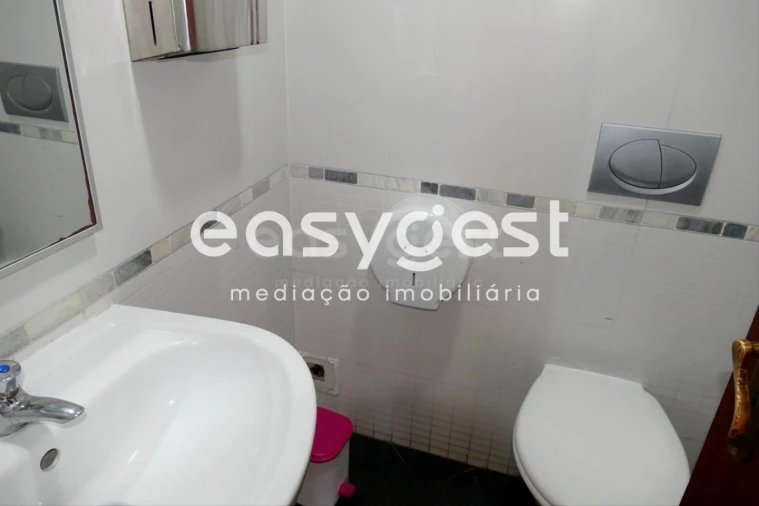 Negócio para Venda em Sines Foto 3