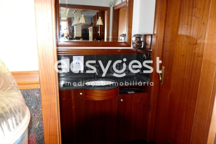 Negócio para Venda em Sines Foto 4