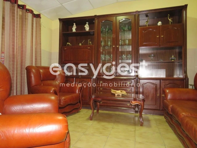 Moradia T4 para Venda em São João de Negrilhos Foto 8