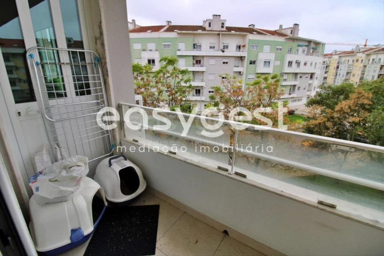 Apartamento T5 para Venda em Pegões Foto 5