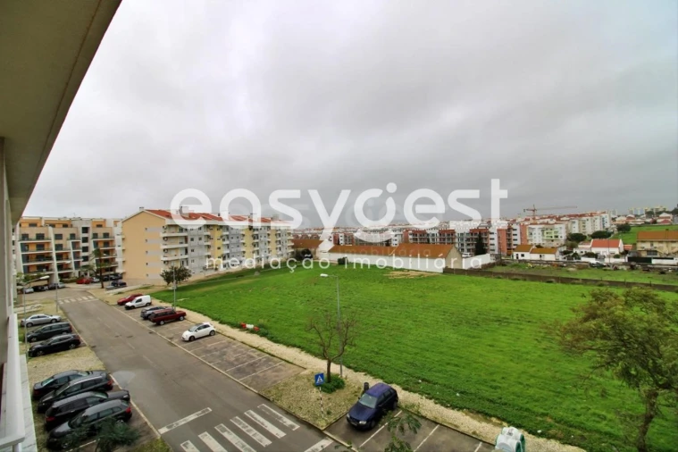 Apartamento T5 para Venda em Pegões Foto 7