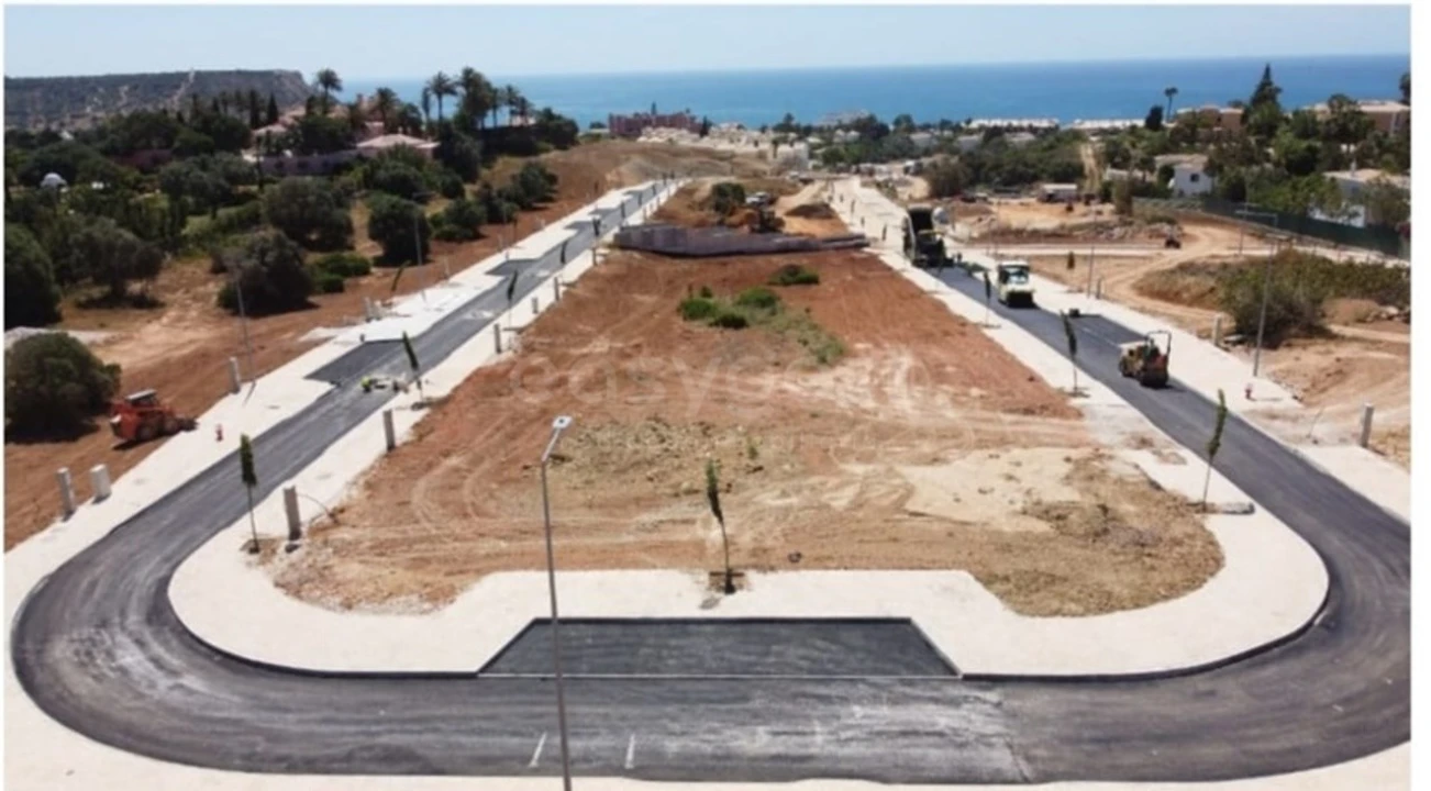 Terreno para Venda em Luz Foto 3