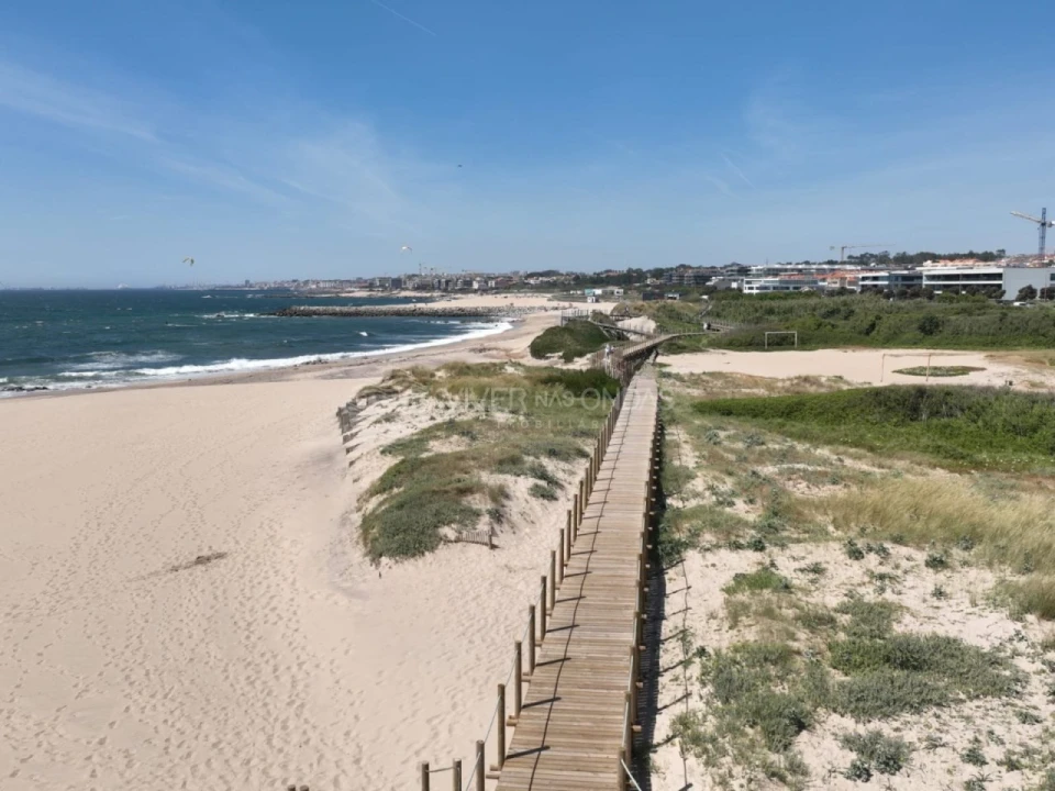 Terreno para Venda em Santa Marinha e São Pedro da Afurada Foto 10
