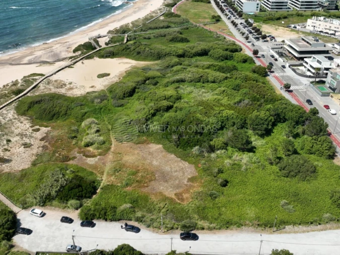 Terreno para Venda em Santa Marinha e São Pedro da Afurada Foto 2