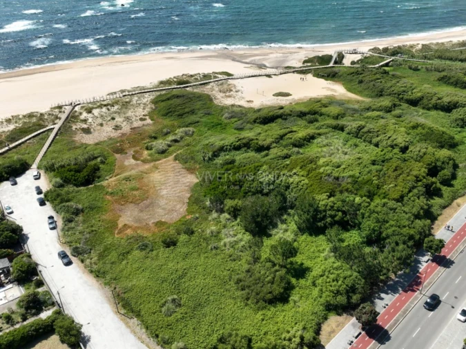 Terreno para Venda em Santa Marinha e São Pedro da Afurada Foto 3