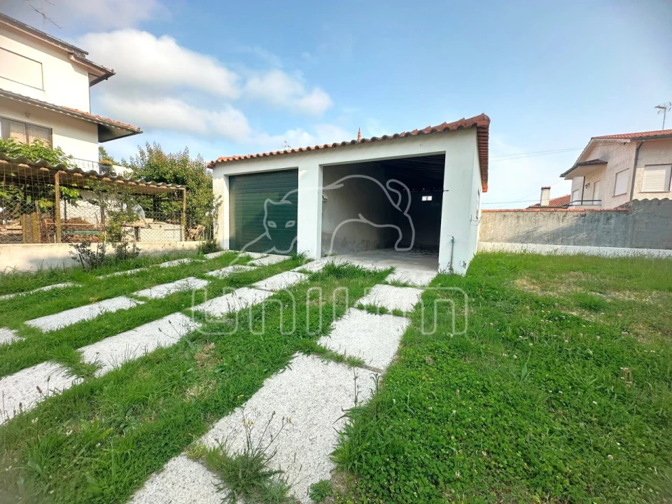 Moradia T5 para Venda em Vila Nova de Anha Foto 7