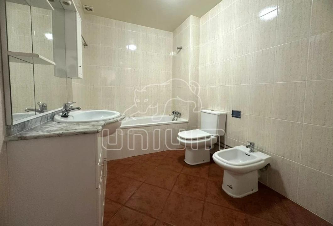 Moradia T5 para Venda em Vila Nova de Anha Foto 19
