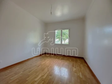 Moradia T5 para Venda em Vila Nova de Anha