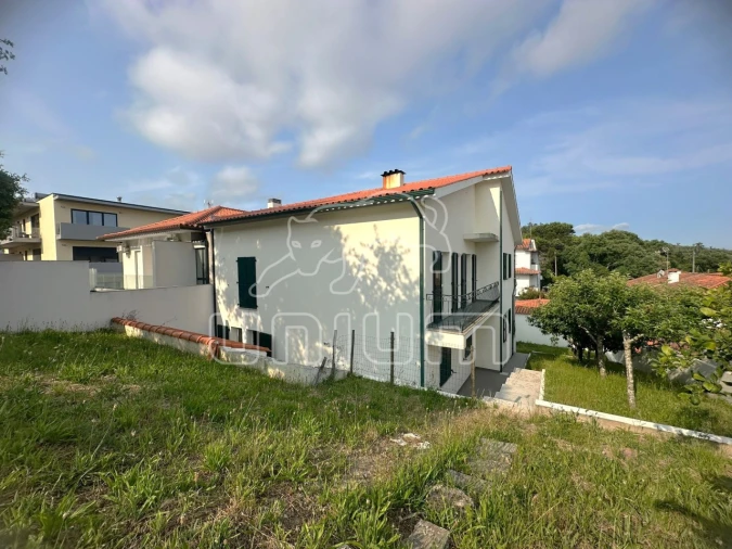 Moradia T5 para Venda em Vila Nova de Anha Foto 9