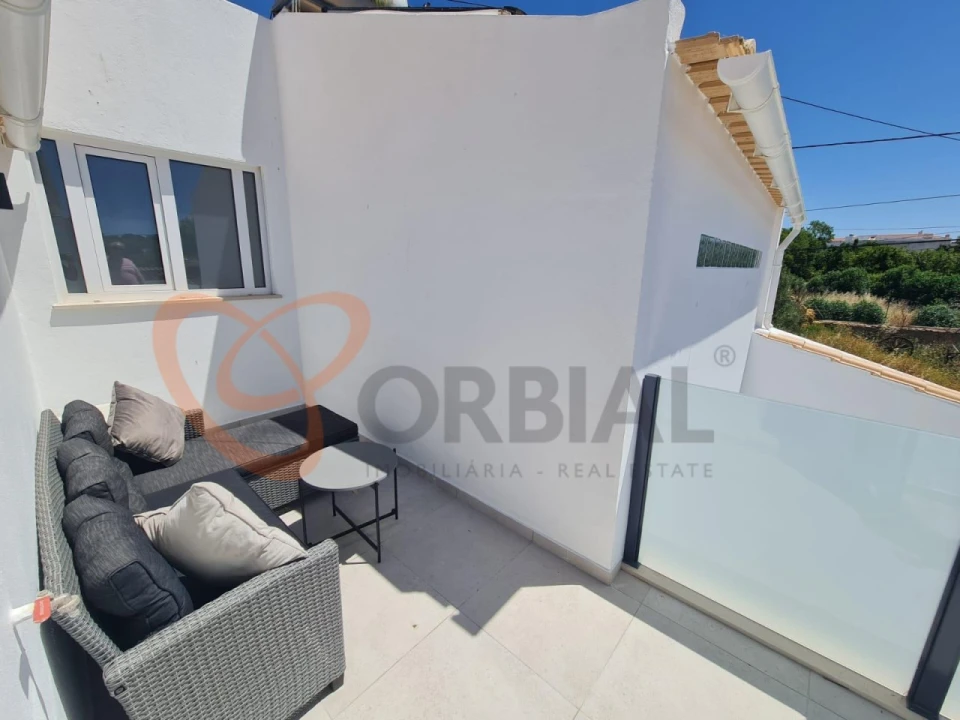 Moradia T3 para Venda em Guia Foto 10