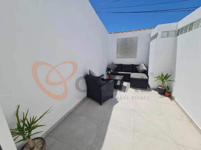 Moradia T3 para Venda em Guia Foto 3