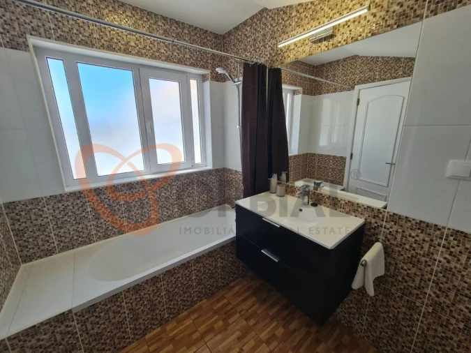 Moradia T3 para Venda em Guia Foto 13