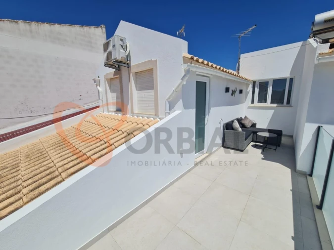 Moradia T3 para Venda em Guia Foto 22