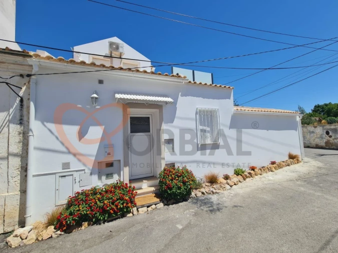 Moradia T3 para Venda em Guia Foto 25