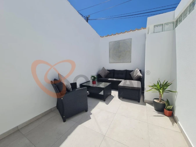 Moradia T3 para Venda em Guia Foto 26