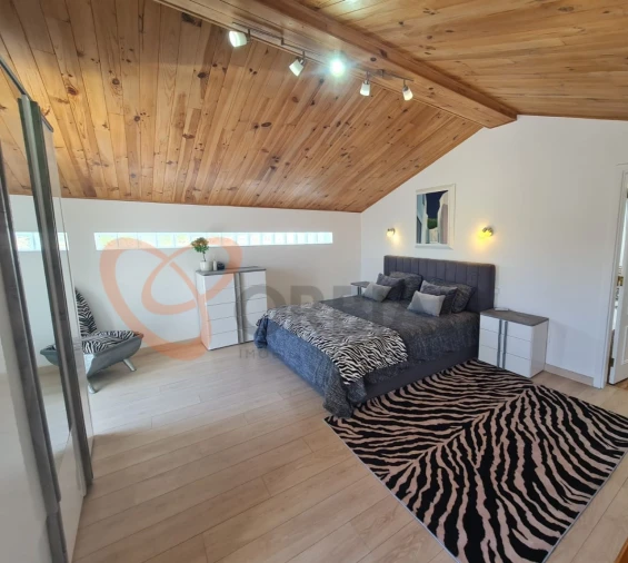 Moradia T3 para Venda em Guia Foto 18