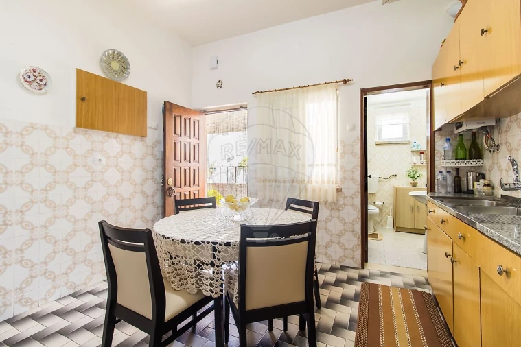 Garagem para Venda em Alverca do Ribatejo e Sobralinho Foto 7