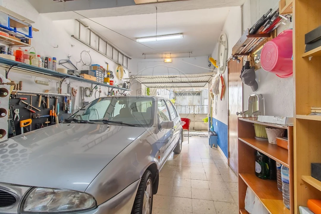 Garagem para Venda em Alverca do Ribatejo e Sobralinho Foto 3
