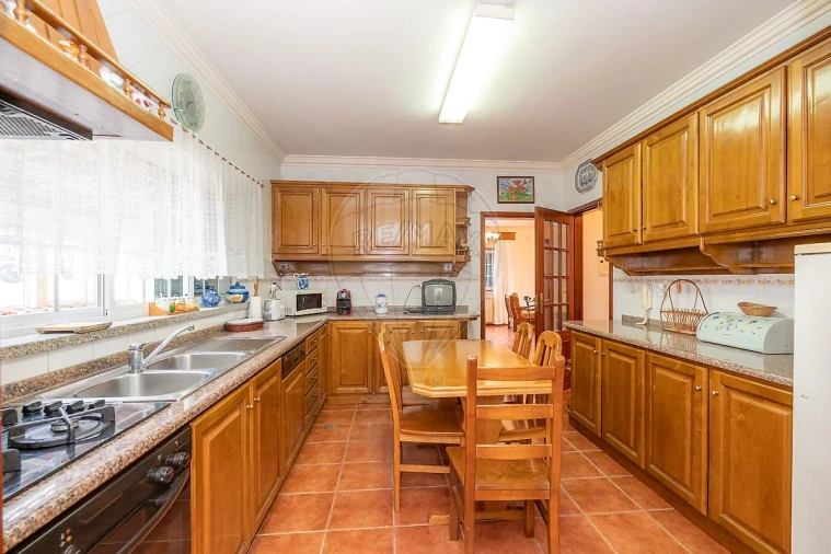 Moradia T4 para Venda em Santa Comba Dão e Couto do Mosteiro Foto 5