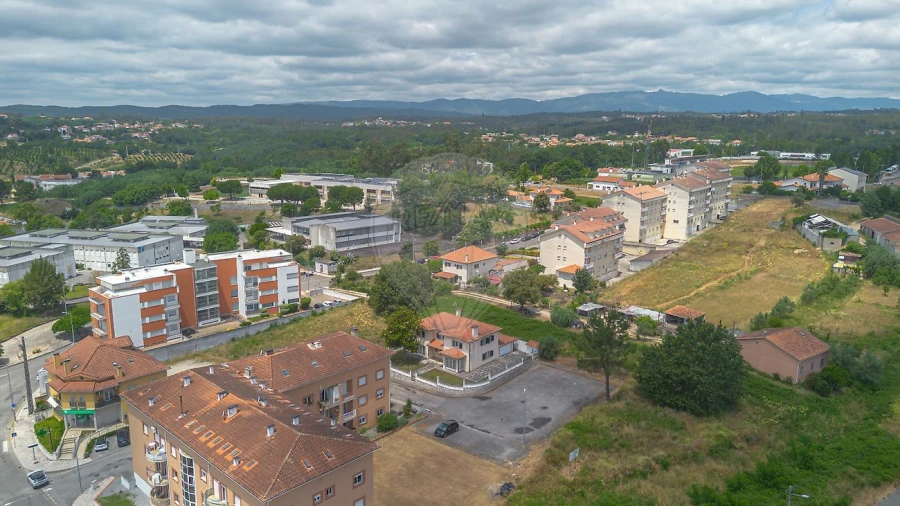 Moradia T4 para Venda em Santa Comba Dão e Couto do Mosteiro Foto 25