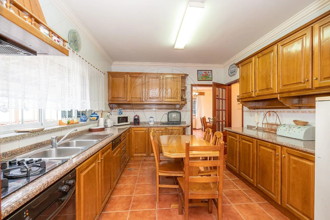 Moradia T4 para Venda em Santa Comba Dão e Couto do Mosteiro Foto 5