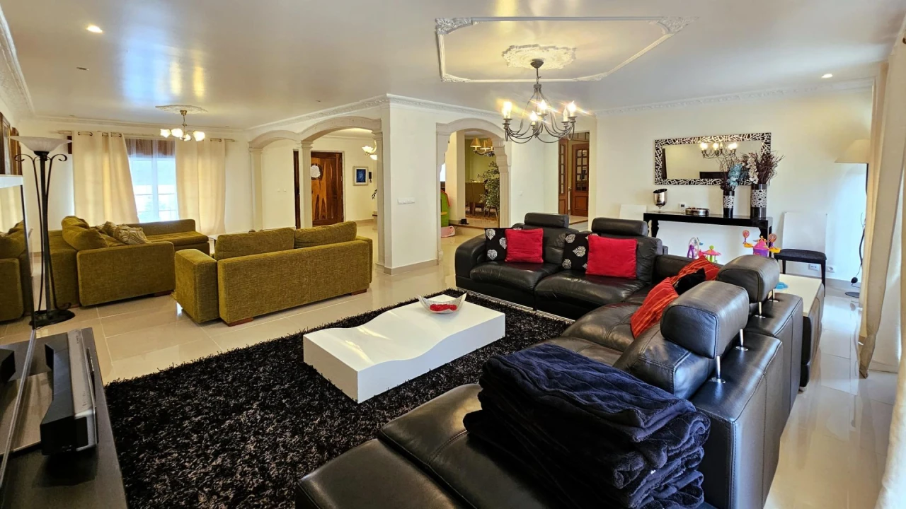 Moradia T5 para Venda em Aveiras de Cima Foto 19