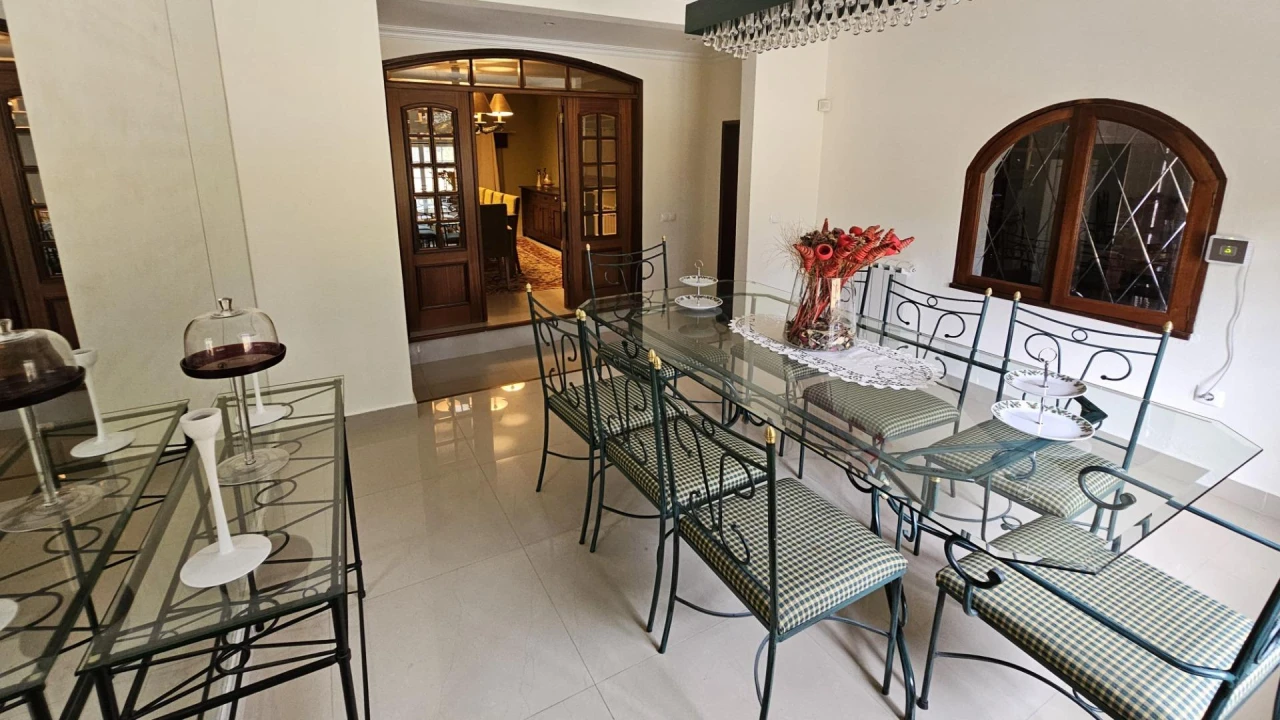 Moradia T5 para Venda em Aveiras de Cima Foto 28