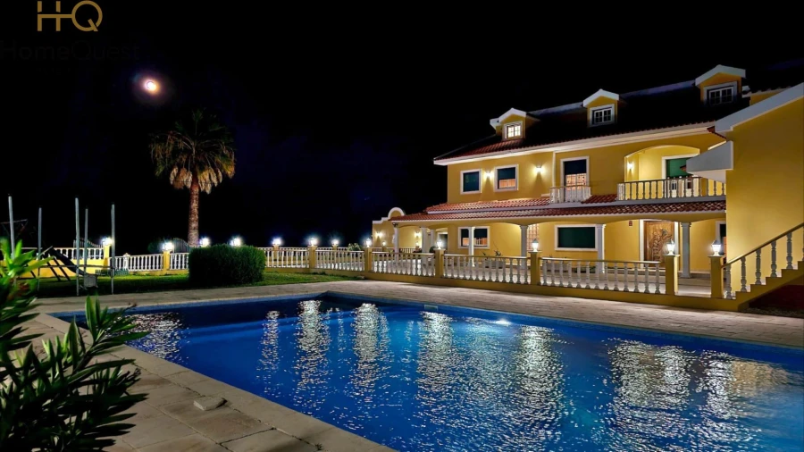 Moradia T5 para Venda em Aveiras de Cima Foto 1