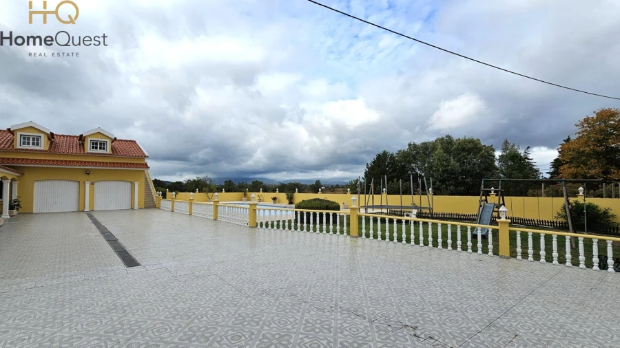 Moradia T5 para Venda em Aveiras de Cima Foto 18