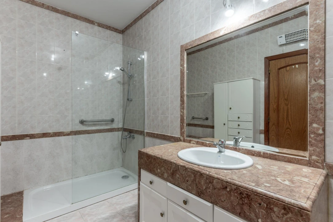 Apartamento T2 para Venda em Cascais e Estoril Foto 19