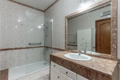 Apartamento T2 para Venda em Cascais e Estoril