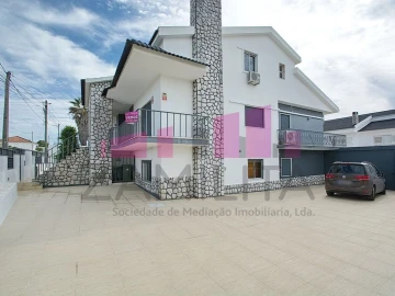Moradia T7 para Venda em Amora