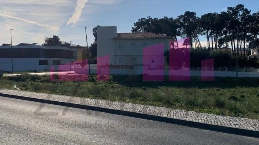 Terreno para Venda em Corroios