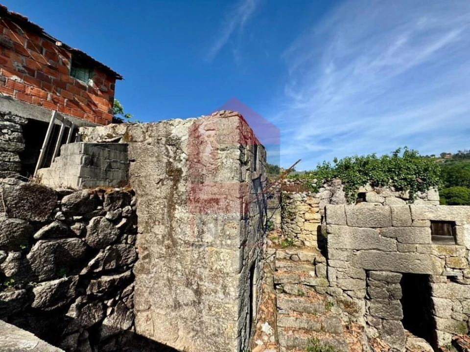 Moradia para Venda em Sande, Vilarinho, Barros e Gomide Foto 38
