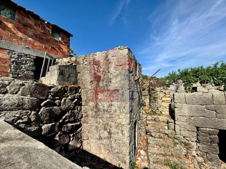 Moradia para Venda em Sande, Vilarinho, Barros e Gomide Foto 23