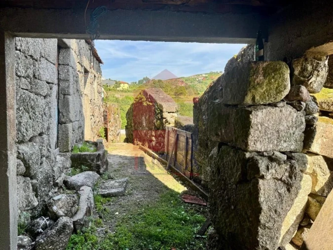 Moradia para Venda em Sande, Vilarinho, Barros e Gomide Foto 35