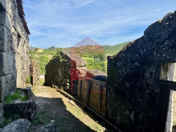 Moradia para Venda em Sande, Vilarinho, Barros e Gomide Foto 39