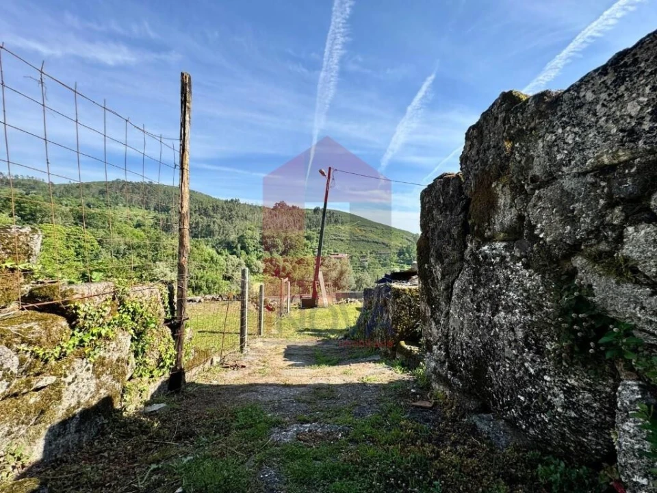 Moradia para Venda em Sande, Vilarinho, Barros e Gomide Foto 51